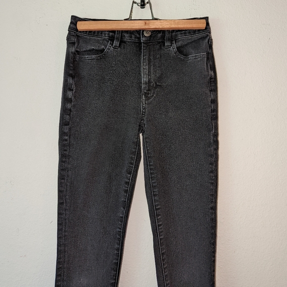 American Eagle Black Hi Rise Skinny Jeans - Picture 2 of 9